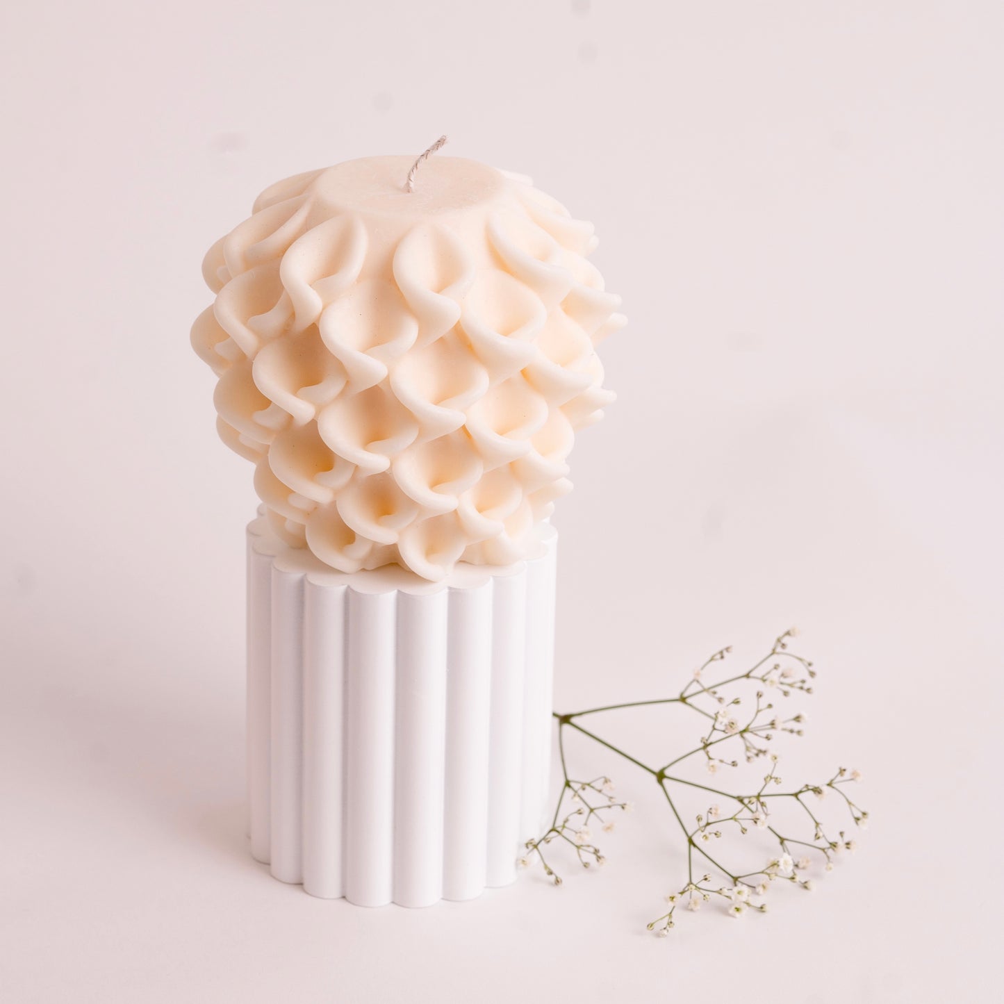 Tulip Statement Candle